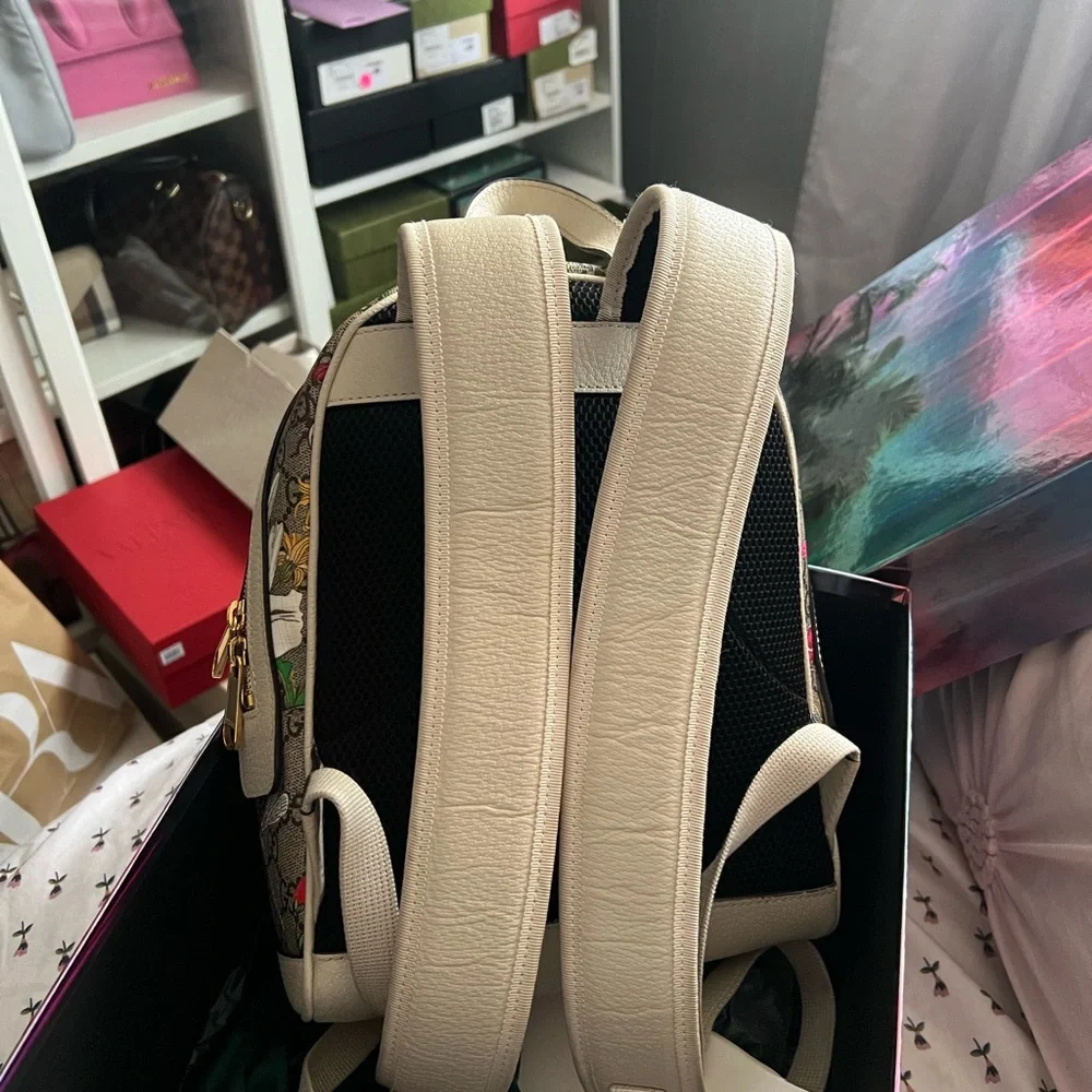 Authentic Gucci floral back price firm